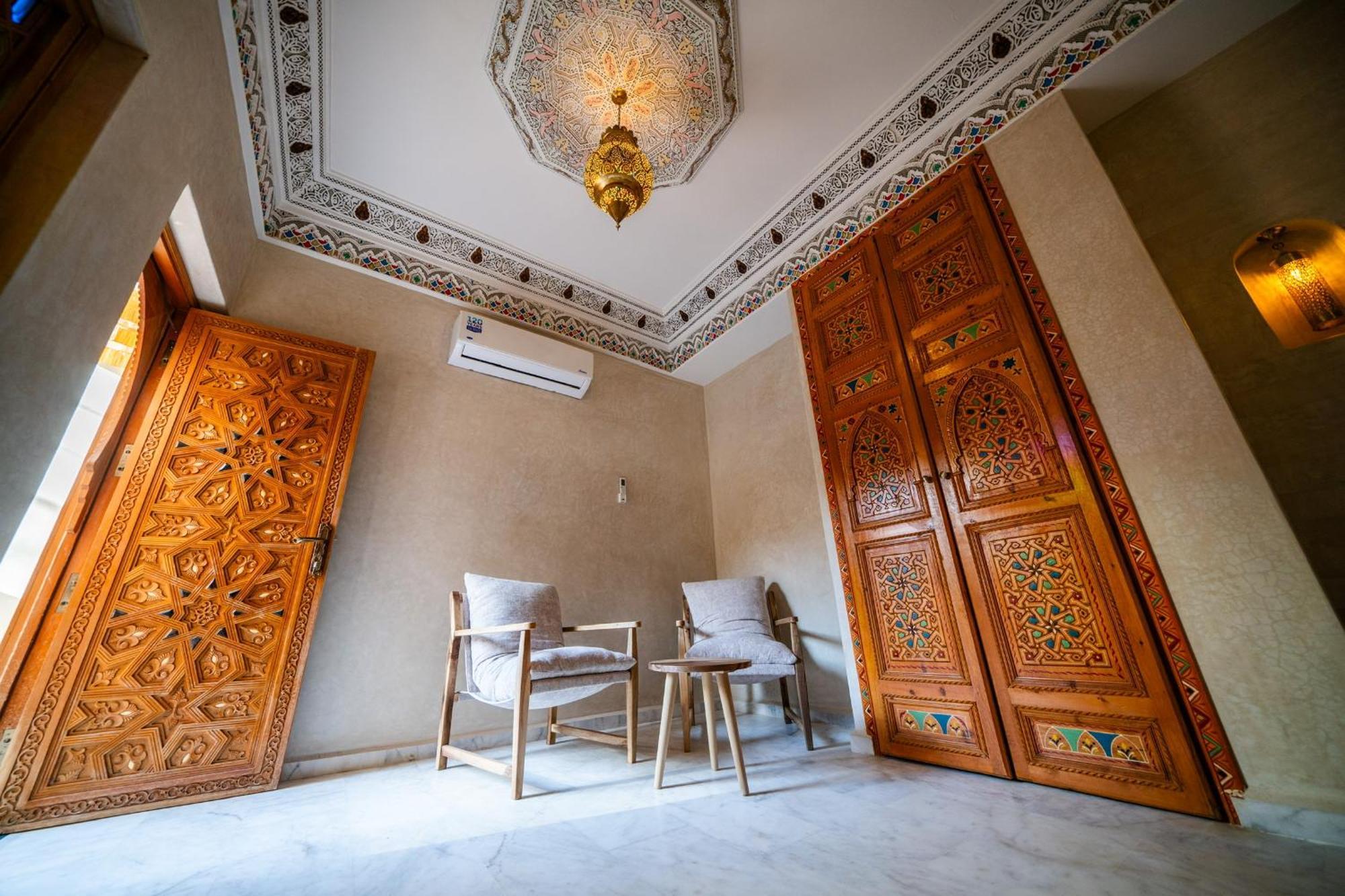 Riad Nadalinn Marrákes Kültér fotó